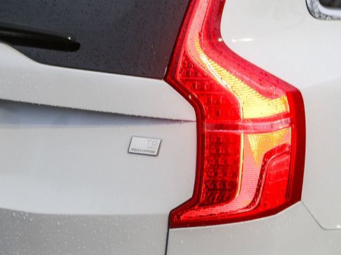 Used 2022 Volvo XC90 T8 Inscription w/ Advanced Package image 10