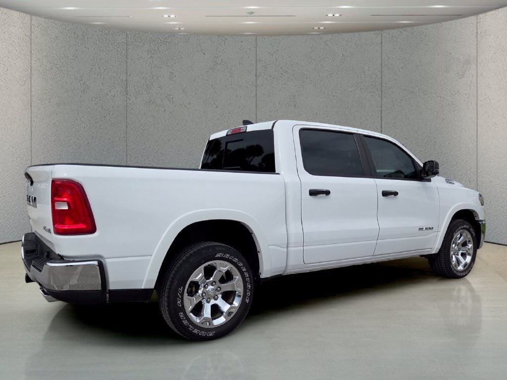 Used 2025 RAM 1500 Big Horn AWD/4WD image 5