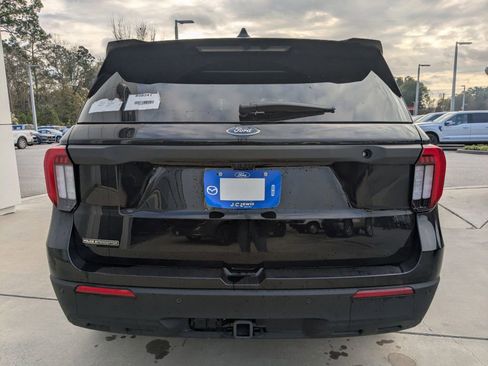 New 2025 Ford Explorer 4WD Police Interceptor image 5