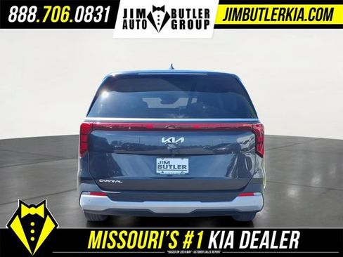 Used 2026 Kia Carnival FWD image 22