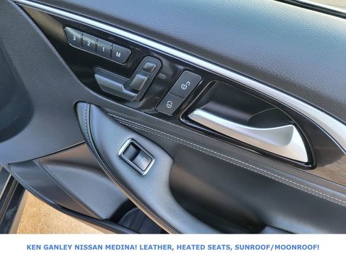 Used 2018 INFINITI QX30 Premium w/ Cargo Package image 50