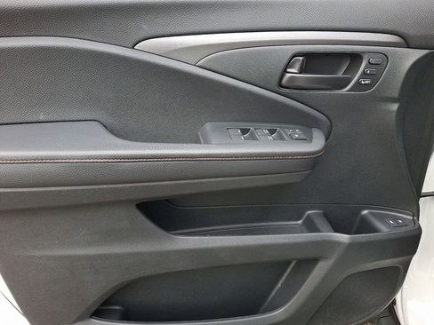 Used 2022 Honda Pilot TrailSport image 12