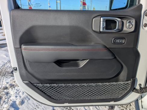 Used 2023 Jeep Wrangler Unlimited Rubicon w/ Steel Bumper Group image 9