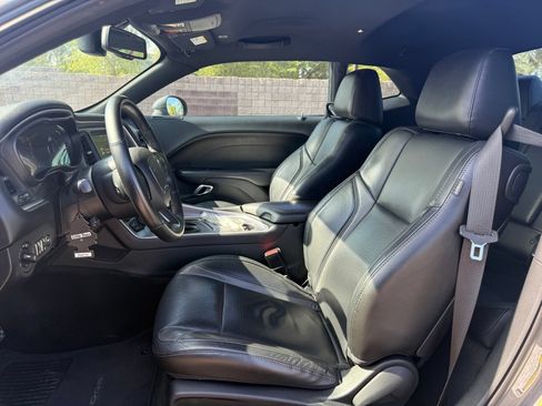 Used 2019 Dodge Challenger SXT w/ Plus Package RWD image 10