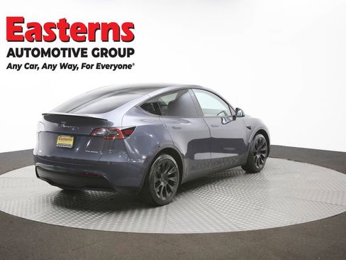 Used 2022 Tesla Model Y Long Range image 35