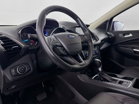 Used 2017 Ford Escape Titanium image 22