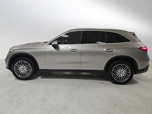 Used 2024 Mercedes-Benz GLC 300 4MATIC image 6