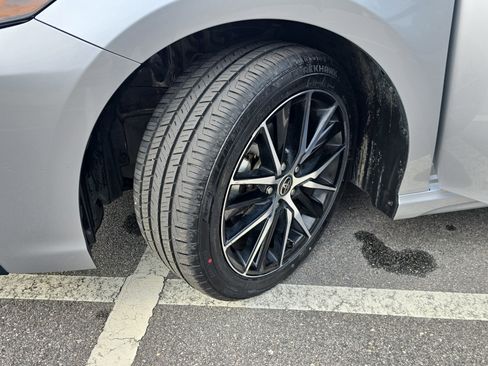 Used 2024 Toyota Camry SE image 31