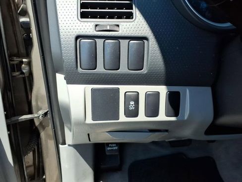 Used 2011 Toyota Tacoma 2WD Regular Cab image 6