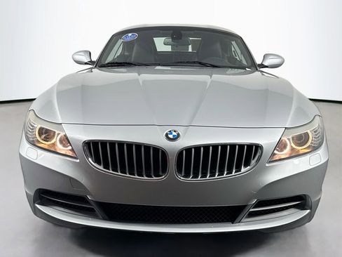 Used 2009 BMW Z4 sDrive35i image 2