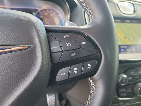 Used 2023 Chrysler 300 C RWD image 31