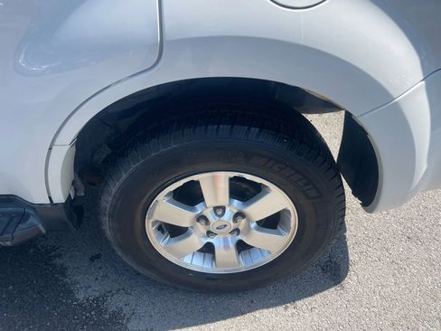 Used 2012 Ford Escape Limited image 19