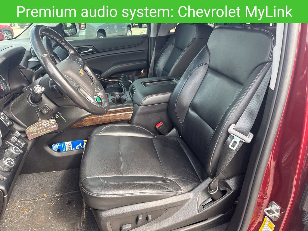 Used 2019 Chevrolet Tahoe LT w/ Luxury Package AWD/4WD image 18