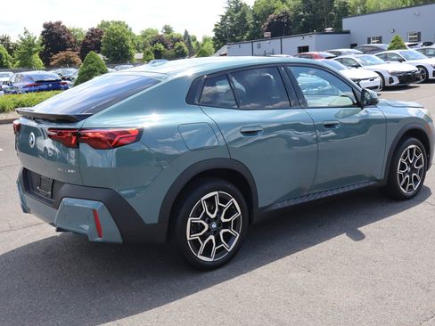 Used 2025 BMW X2 xDrive28i AWD/4WD image 5