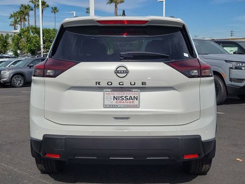 New 2026 Nissan Rogue SV FWD image 20