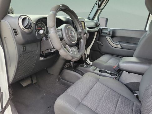 Used 2012 Jeep Wrangler Sport AWD/4WD image 12