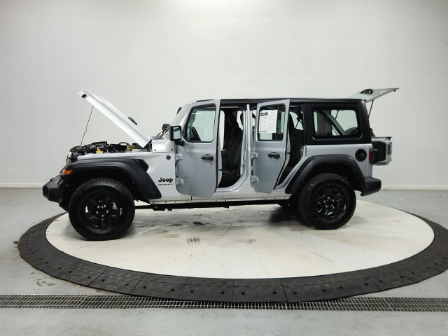 Used 2024 Jeep Wrangler Unlimited Sport AWD/4WD image 13