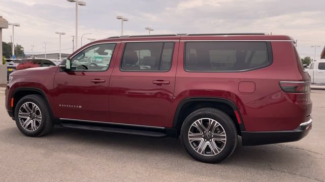 Used 2025 Jeep Wagoneer L 4WD image 7