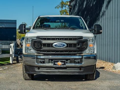 Used 2022 Ford F250 XL w/ Power Equipment Group image 9