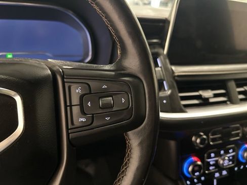 Used 2022 GMC Yukon XL AT4 image 21