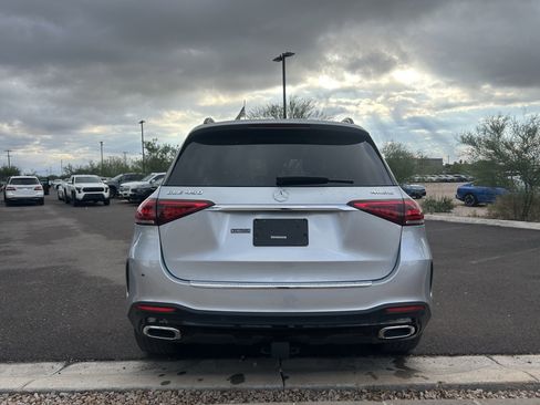 Used 2023 Mercedes-Benz GLE 450 4MATIC w/ AMG Line Exterior image 4