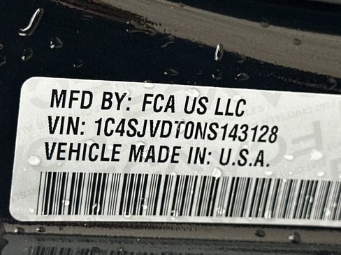 Used 2022 Jeep Wagoneer Series III w/ Rear Seat Video Group 1 image 36