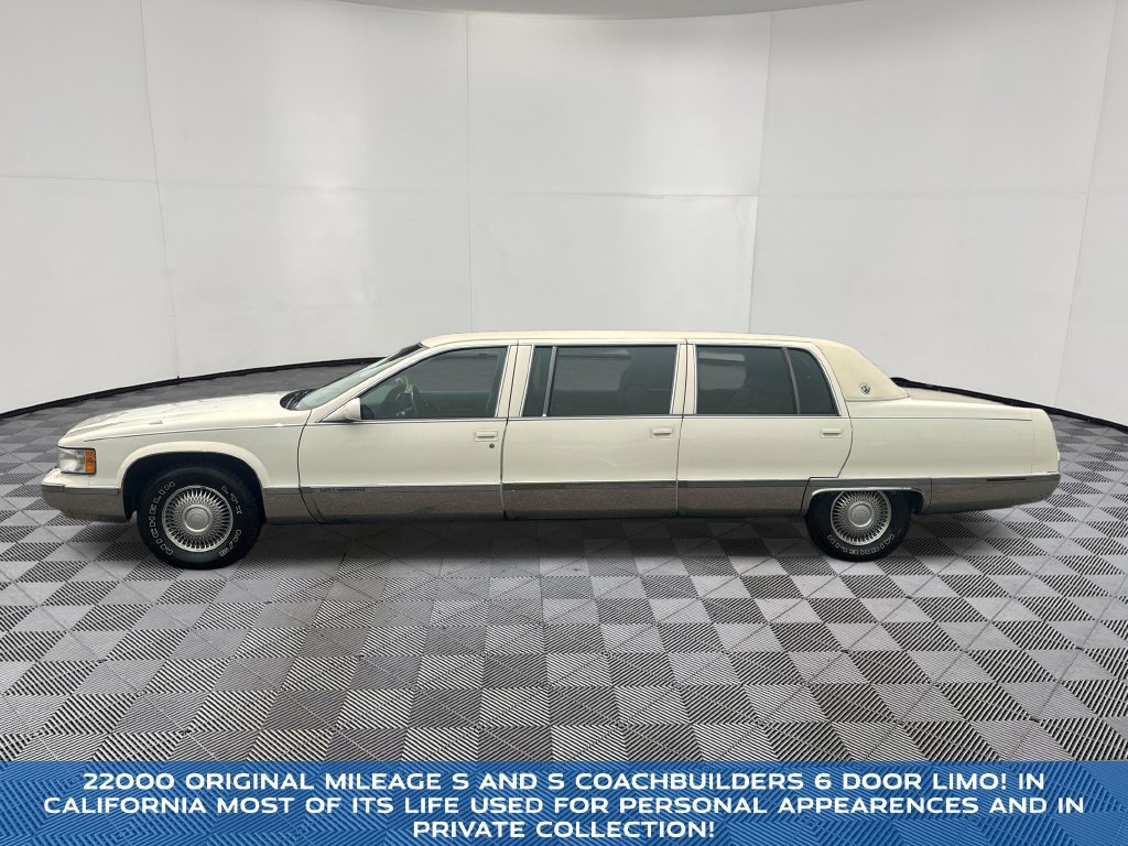 Used 1995 Cadillac Fleetwood Brougham RWD image 3