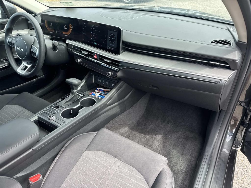Certified 2026 Kia K5 LXS FWD image 18