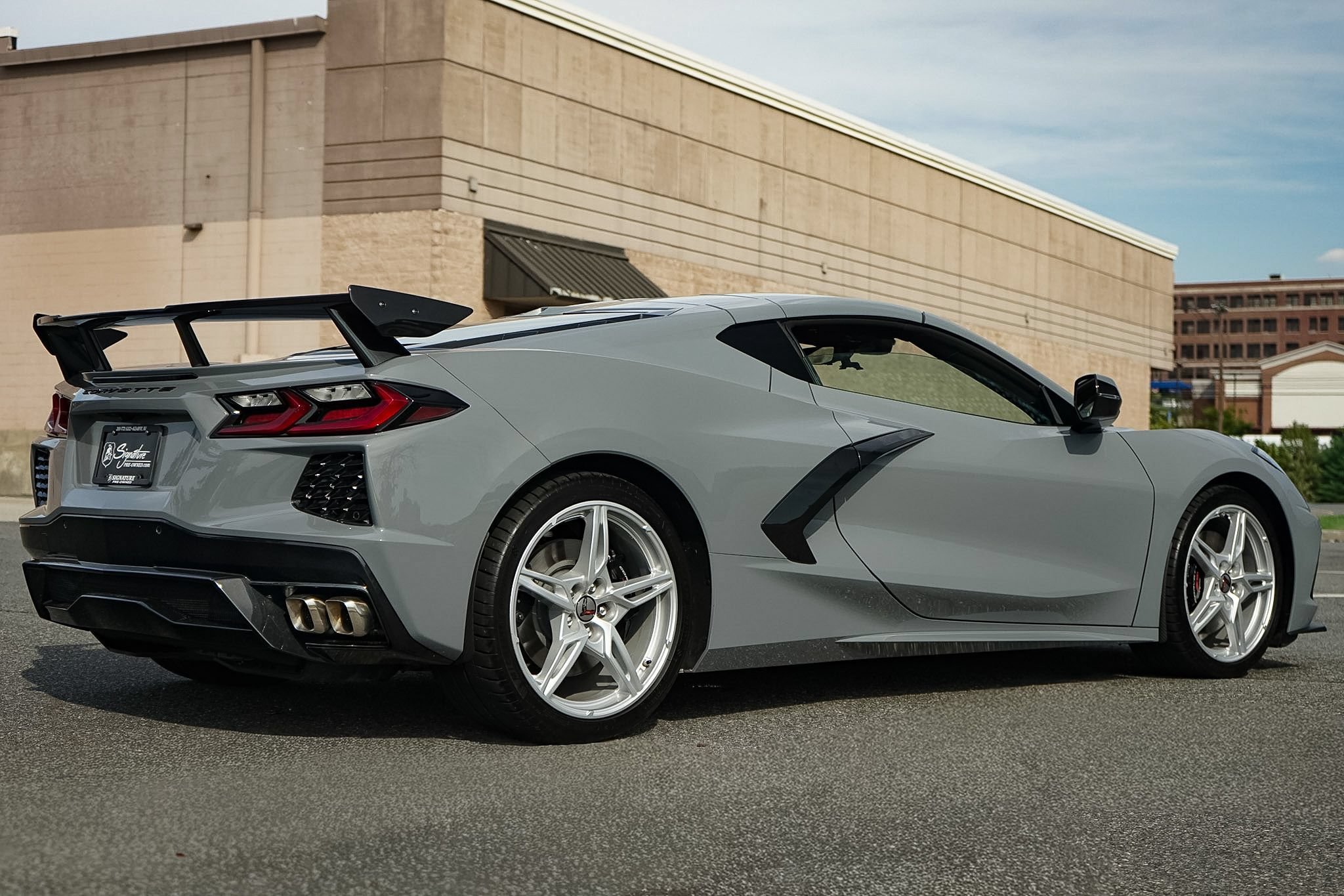 Used 2025 Chevrolet Corvette Stingray Preferred Cpe w/ Z51 Performance Package RWD image 7