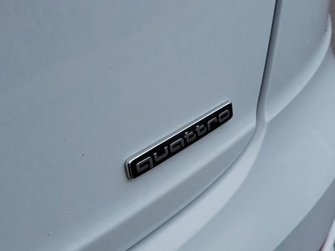 Used 2021 Audi Q8 Premium Plus w/ Premium Plus Package image 6