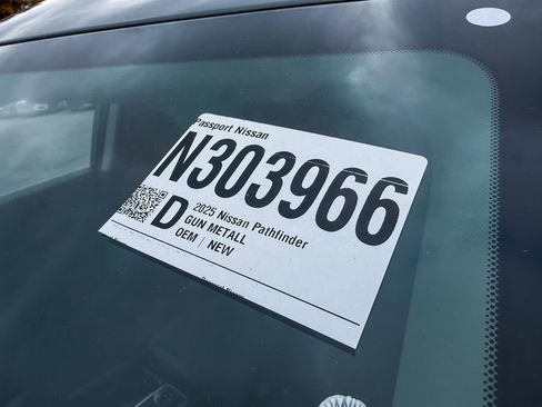 New 2025 Nissan Pathfinder SV w/ Black Appearance Package image 35