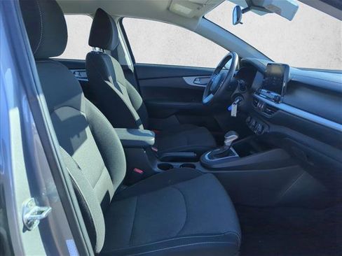 Used 2024 Kia Forte LXS image 18