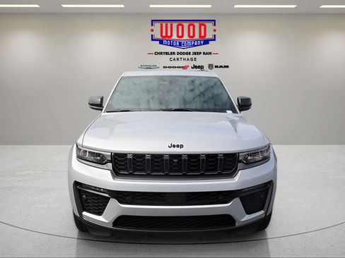 New 2026 Jeep Grand Cherokee Limited AWD/4WD image 8