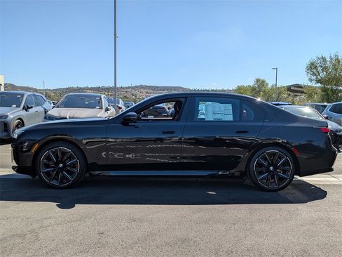 New 2025 BMW 740i 740i image 6