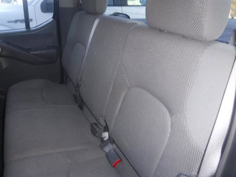 Used 2009 Nissan Frontier SE w/ SE Value Truck Pkg image 35