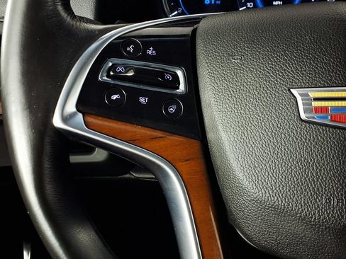 Used 2018 Cadillac Escalade 2WD image 18