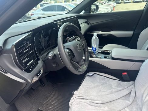 Used 2025 Lexus RX 350 Premium w/ Accessory Package (K3) FWD image 22