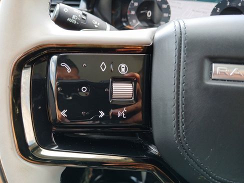 Used 2025 Land Rover Range Rover Velar S image 18