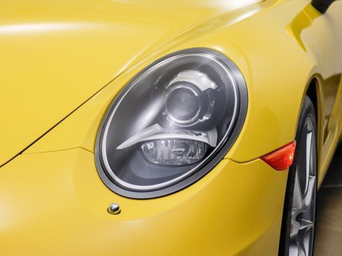 Used 2012 Porsche 911 Carrera RWD image 9