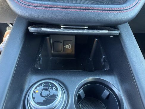 Used 2025 Ford Explorer ST-Line w/ ST-Line Street Pack image 19