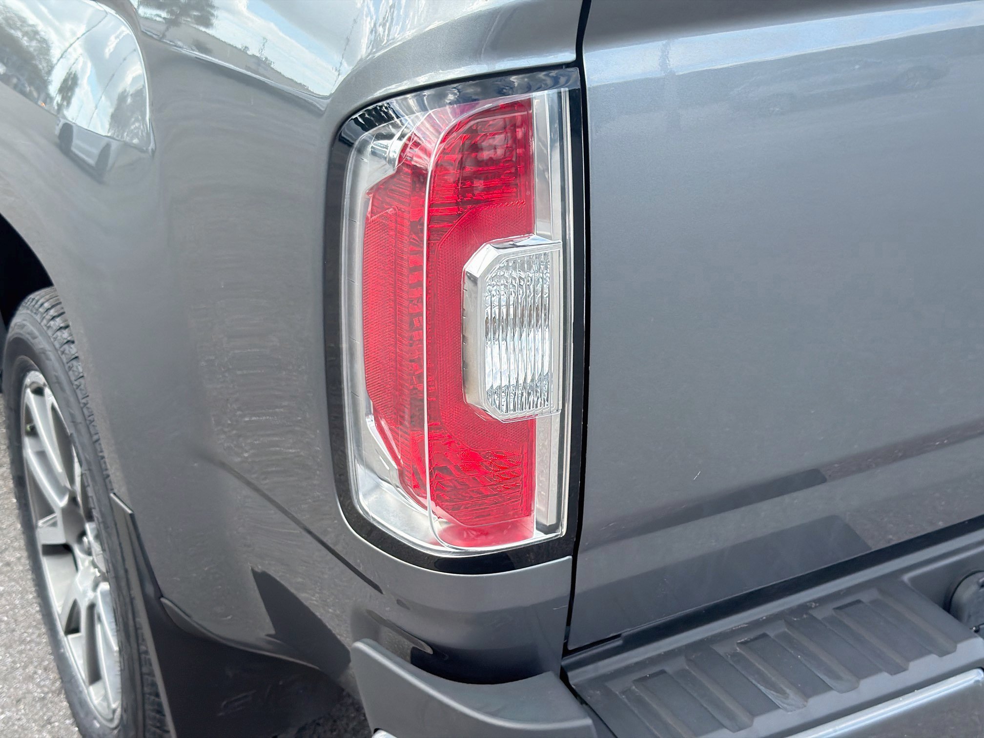 Used 2021 GMC Canyon Denali AWD/4WD image 10