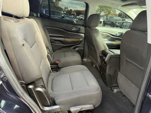 Used 2021 GMC Acadia SLE w/ Driver Convenience Package image 16