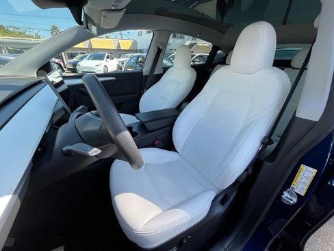 Used 2023 Tesla Model Y Long Range AWD/4WD image 12