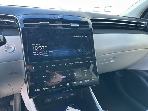 Used 2023 Hyundai Tucson Limited image 15