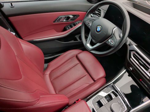 Used 2023 BMW 330i Sedan w/ Premium Package RWD image 33