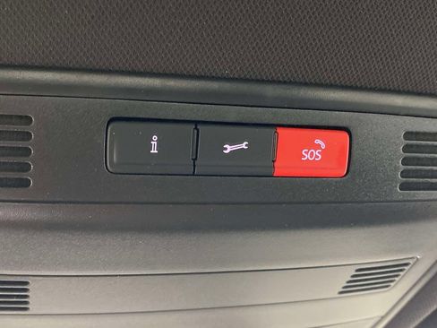 Used 2023 Volkswagen Jetta Sport FWD image 31
