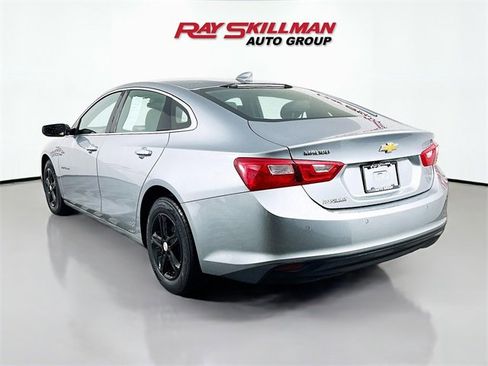 Used 2024 Chevrolet Malibu LT image 5