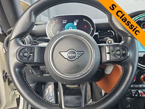 Used 2022 MINI Cooper S w/ Signature Upholstery Package image 18