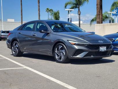 Used 2025 Hyundai Elantra Sport