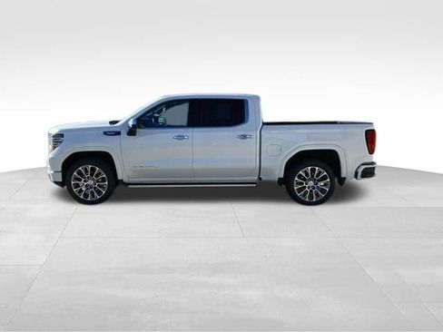 Used 2025 GMC Sierra 1500 Denali w/ Denali Reserve Package AWD/4WD image 2